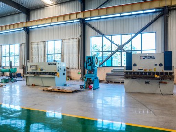 钻床、剪板机、压力机、折弯机